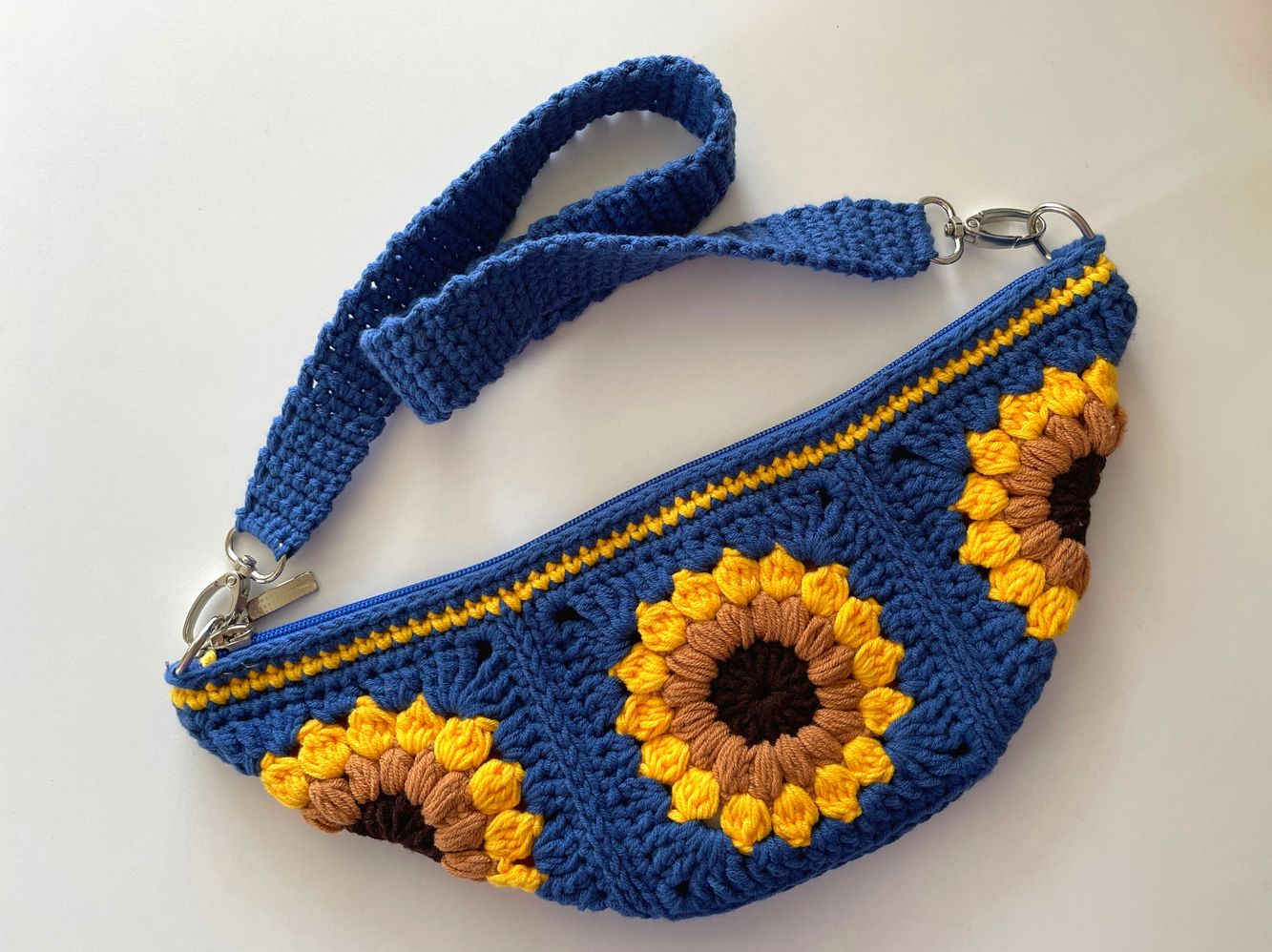 Sunflower sling bag crochet pattern