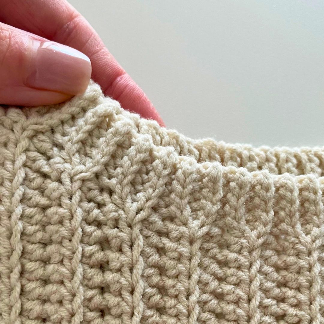 Crochet baby sweater pattern with name tutorial