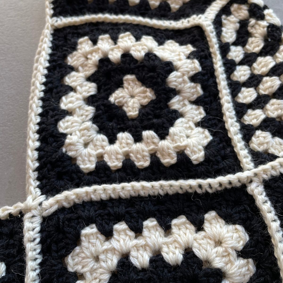 Pattern Granny square balaclava