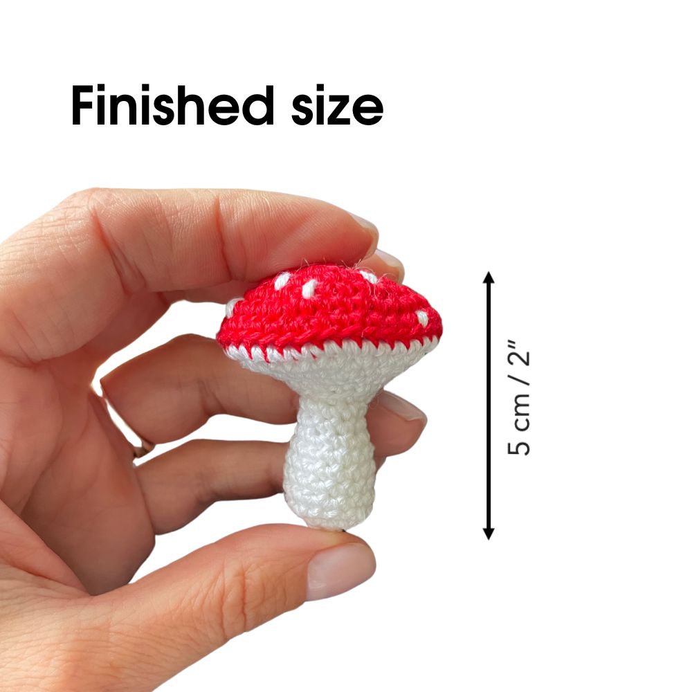 Mushroom keychain amigurumi crochet pattern