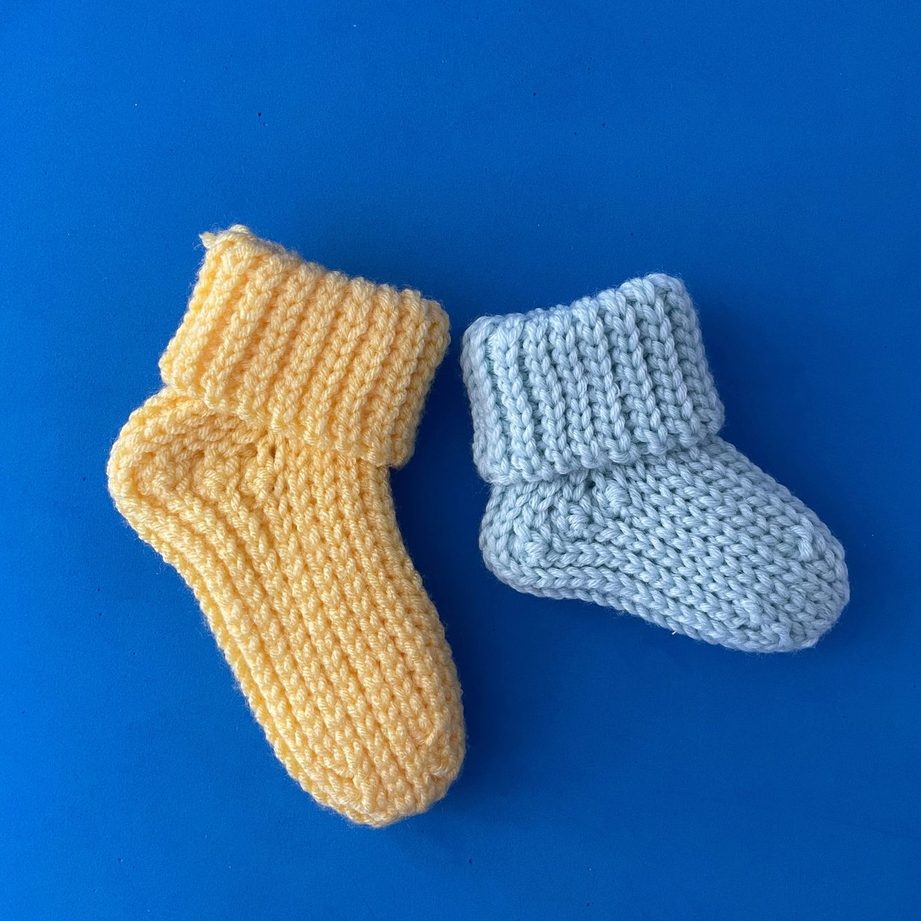 Baby-Wollsöckchen Häkelanleitung 3 Größen