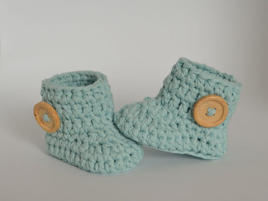 Warm booties, warm memories: Cute Crocheted Baby Booties