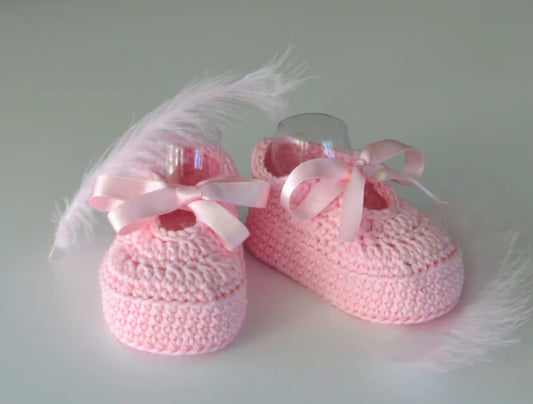 Baby girl pink booties