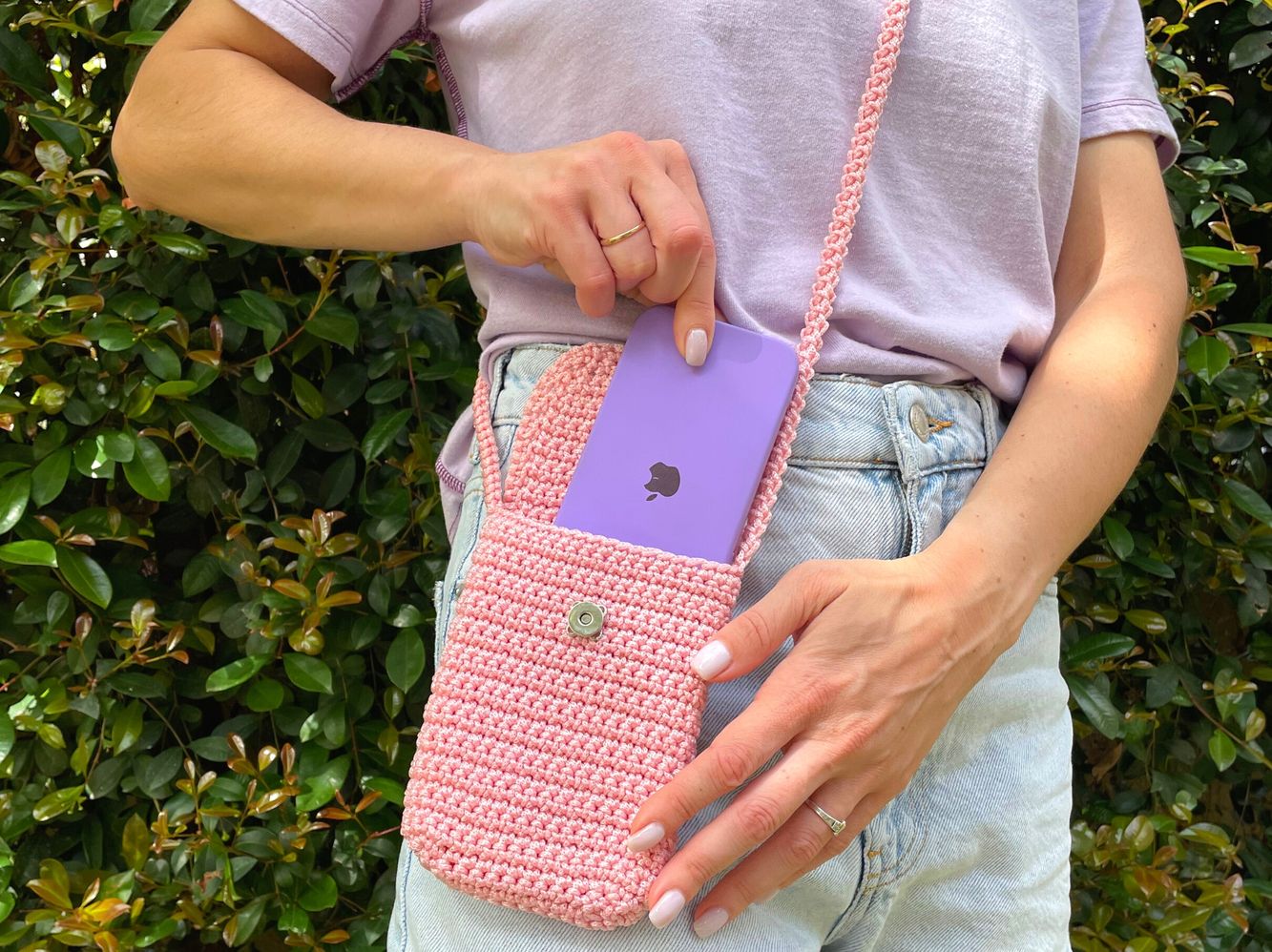 Crochet crossbody bag pattern, cell phone pouch, mini purse