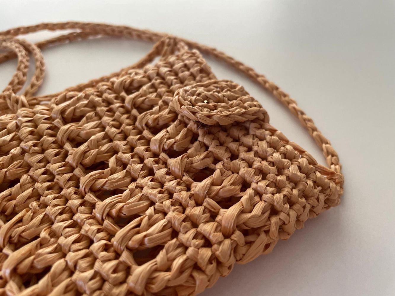 Crochet raffia crossbody bag pattern, mobile phone sleeve