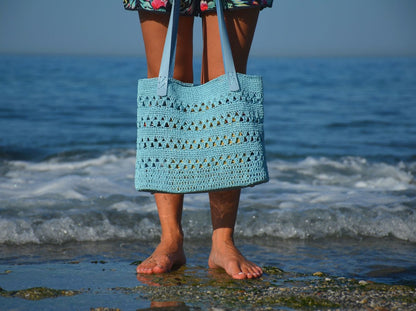Summer raffia beach shoulder bag