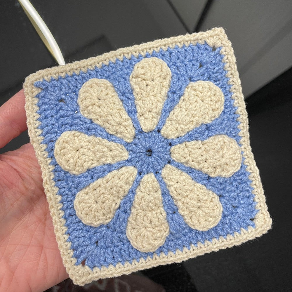 Crochet flowers granny square pattern