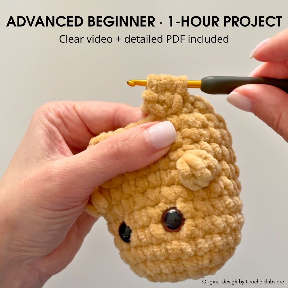 Hands crocheting plush cat – beginner-friendly 1-hour crochet project with chenille yarn.