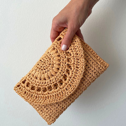 Easy crochet clutch bag pattern, raffia purse