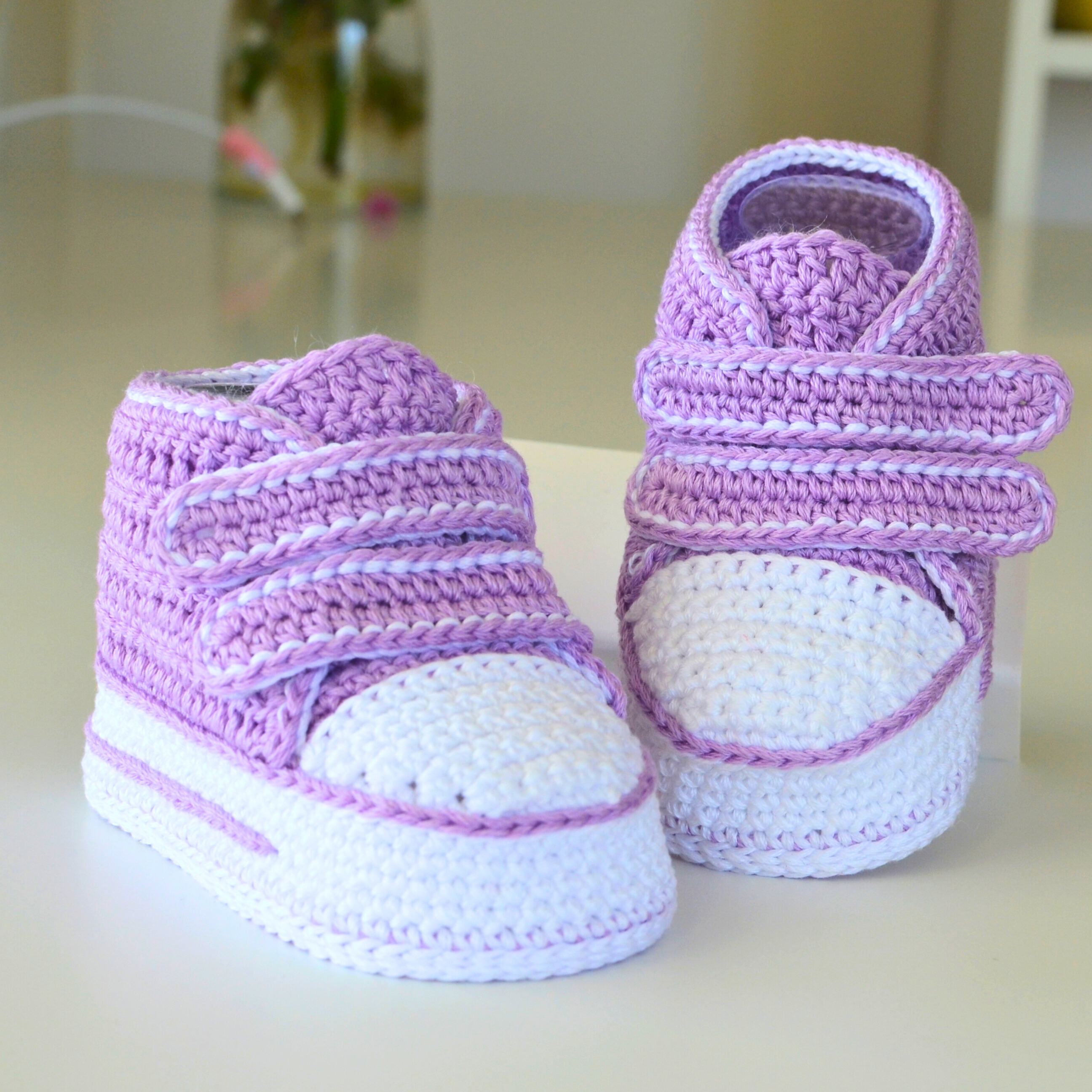 Newborn Velcro Booties Crochet Baby Sneakers Pattern for Boys Girls CrochetClubStore