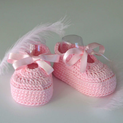 Crochet baby shoes pattern christening newborn girl soft sole