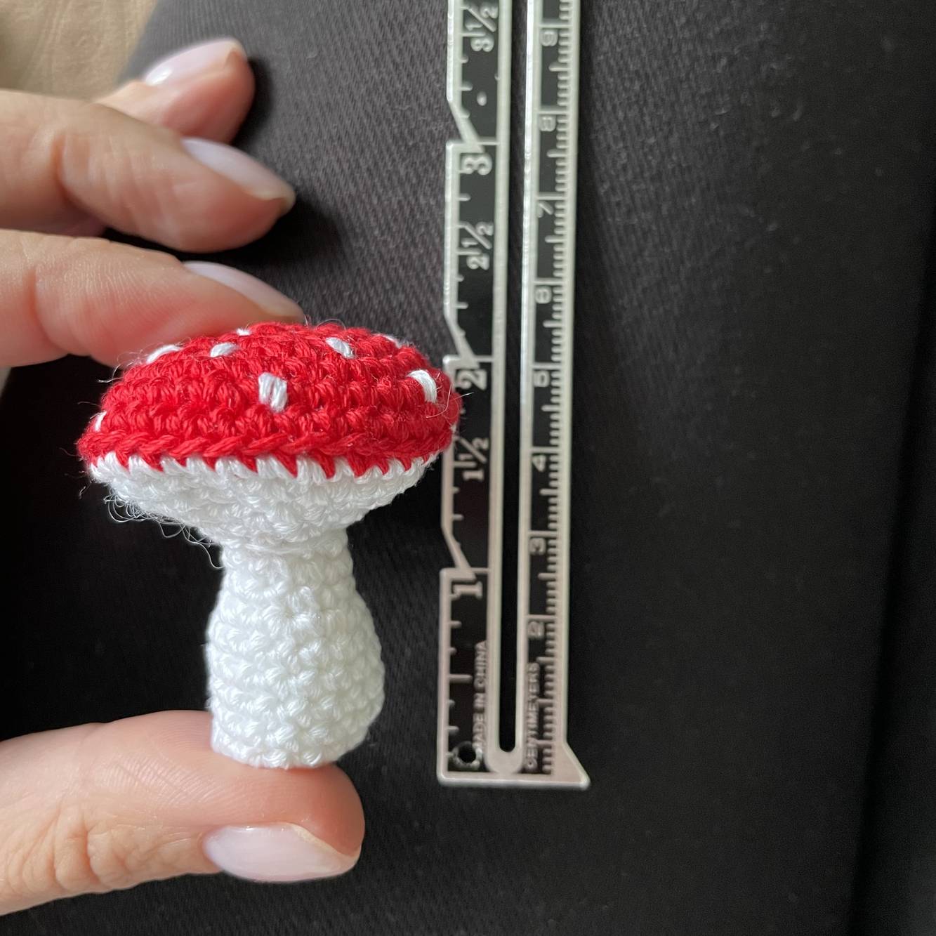 Mushroom keychain amigurumi crochet pattern